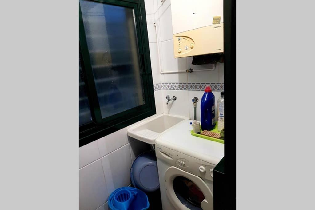 Apartamento Completo Con Parking Privado Y Wifi En San Roque Vigo Exterior photo