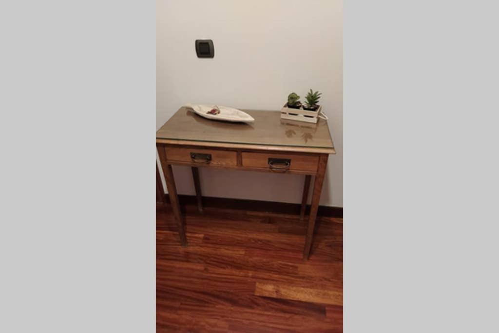 Apartamento Completo Con Parking Privado Y Wifi En San Roque Vigo Exterior photo