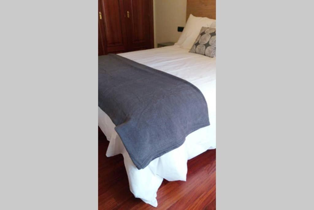 Apartamento Completo Con Parking Privado Y Wifi En San Roque Vigo Exterior photo