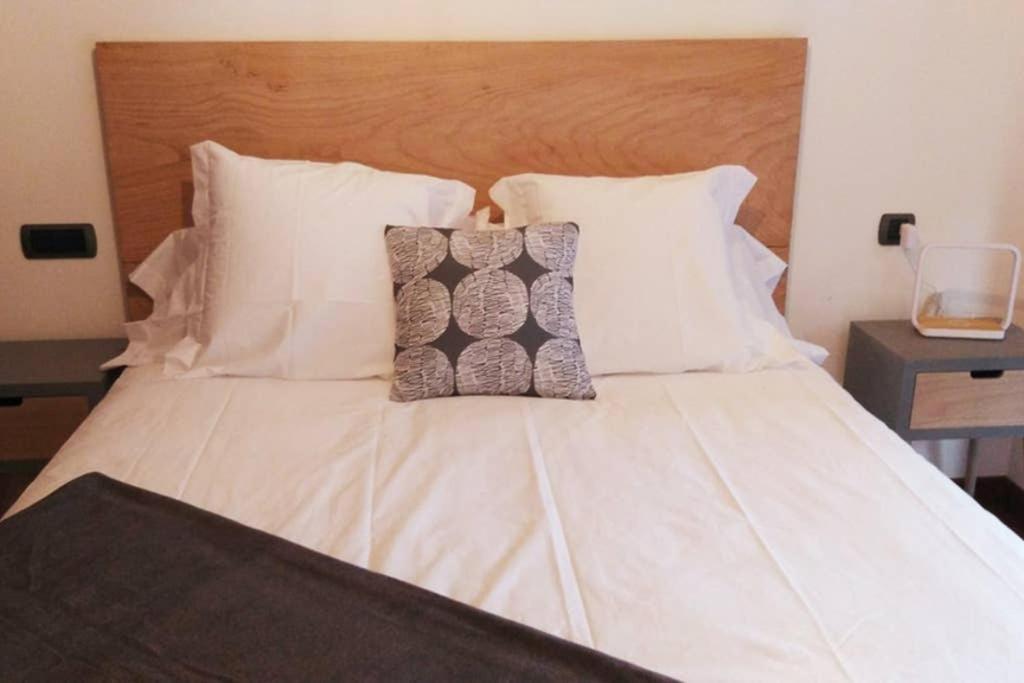 Apartamento Completo Con Parking Privado Y Wifi En San Roque Vigo Exterior photo