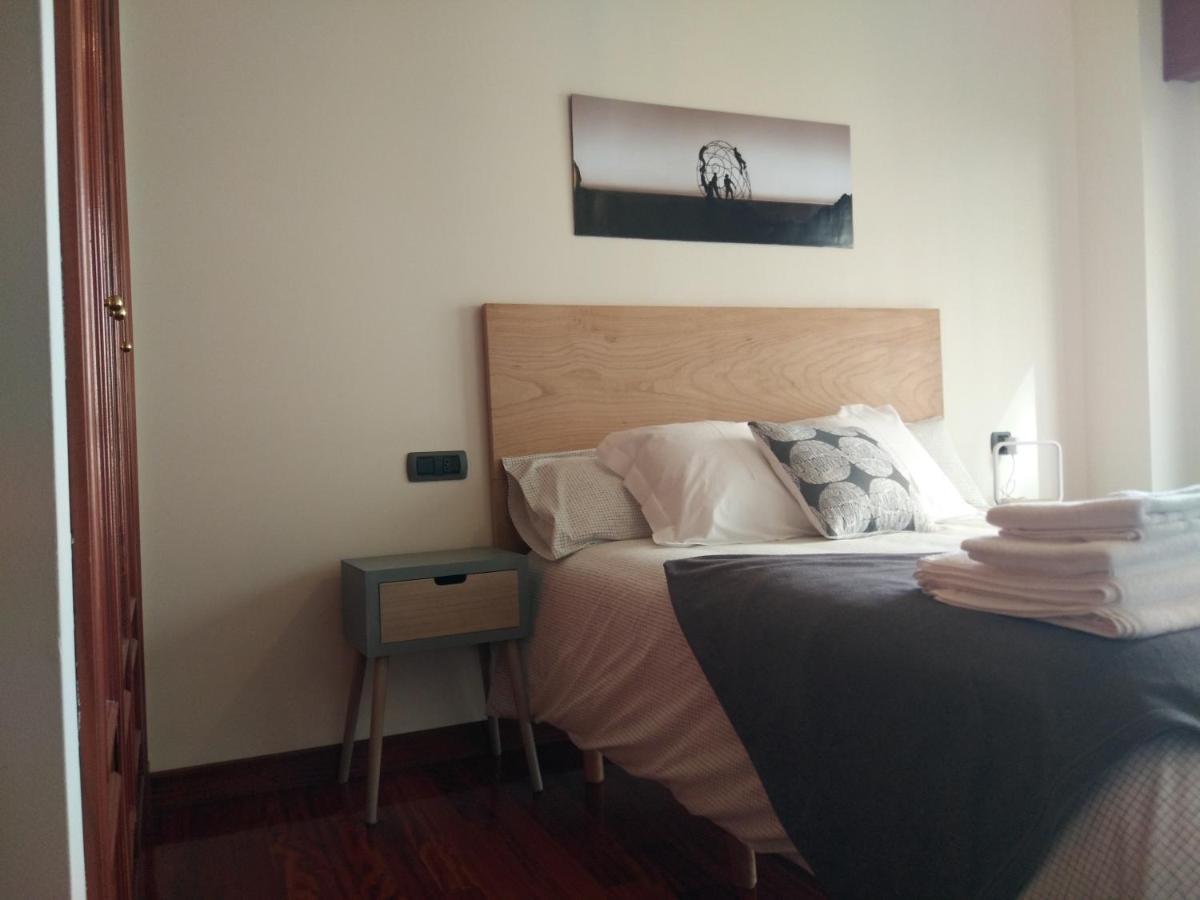 Apartamento Completo Con Parking Privado Y Wifi En San Roque Vigo Exterior photo